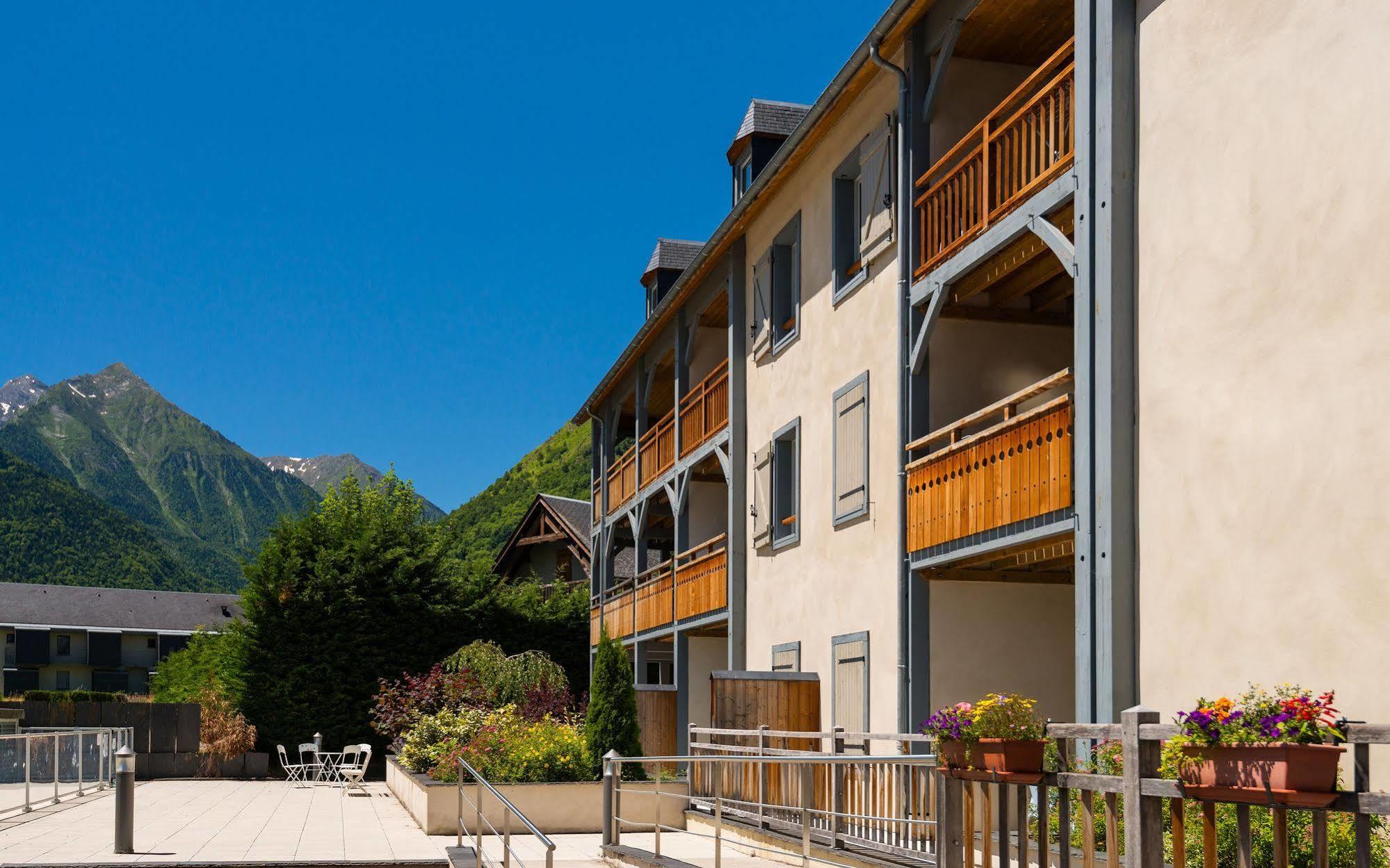 Lagrange Vacances Le Clos Saint Hilaire Exterior photo